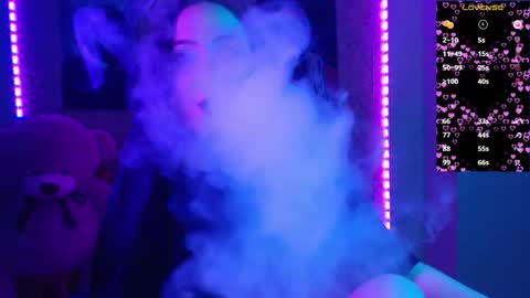 Snapshot of m_e_l_i_s_s_a_ chatting on 11-25-25, 09:15 Melissa online show from 11-25-25, 09:15