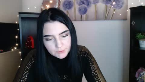 m_i_k_i_ online show from 02-05-26, 05:28