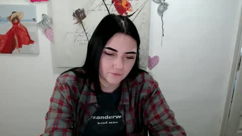 m_i_k_i_ online show from 03-12-26, 11:05