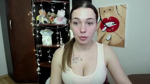 Vikki online show from 03-04-25, 11:08
