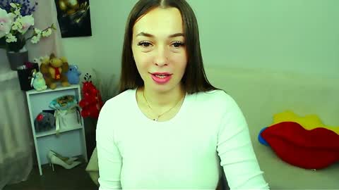 Snapshot of m_vikki chatting on 05-23-26, 11:36 Vikki online show from 05-23-26, 11:36