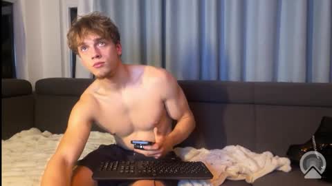 maaaaarieke online show from 10-17-25, 09:50