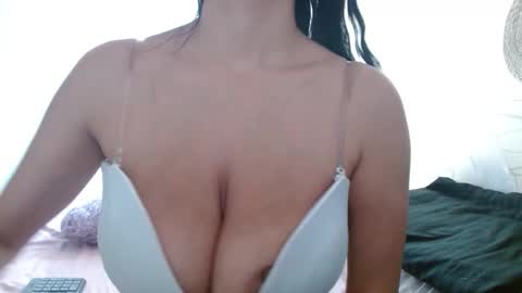 maaddy_thompson online show from 11-19-25, 04:40