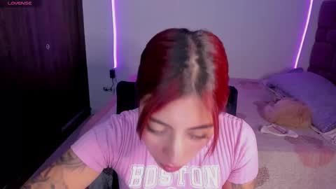 Snapshot of maazikeenx chatting on 02-20-26, 06:37 Sara online show from 02-20-26, 06:37