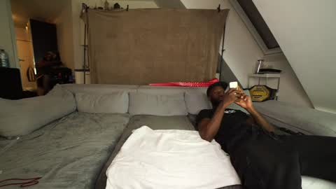 Snapshot of mac_troy chatting on 12-10-24, 05:11 Mac Troy online show from 12-10-24, 05:11