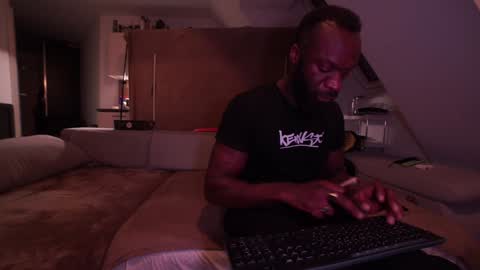 Snapshot of mac_troy chatting on 01-04-25, 07:55 Mac Troy online show from 01-04-25, 07:55