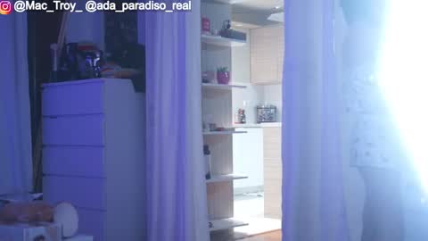 Snapshot of mac_troy chatting on 10-29-25, 04:42 Mac Troy online show from 10-29-25, 04:42