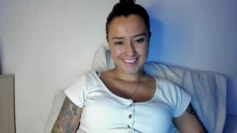 Maca online show from 01-08-25, 01:32