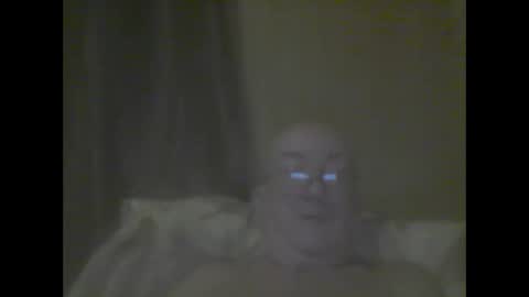 Snapshot of macbewdekan25 chatting on 10-19-25, 10:05 macbewdekan25 online show from 10-19-25, 10:05