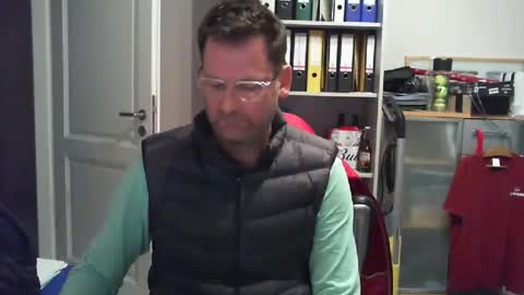 macfly67 online show from 01-21-25, 09:15