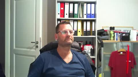 macfly67 online show from 02-07-25, 10:52