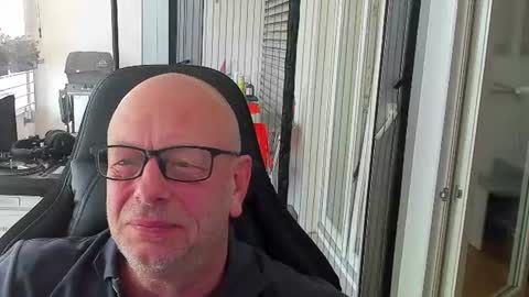 Snapshot of machinegun3dx chatting on 06-15-26, 10:39 Andy online show from 06-15-26, 10:39