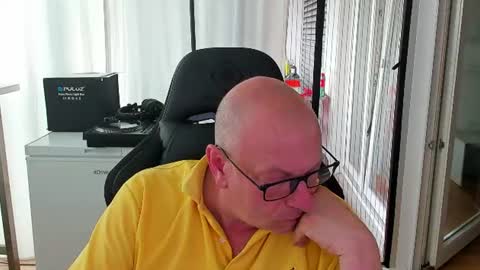 Snapshot of machinegun3dx chatting on 06-16-26, 05:48 Andy online show from 06-16-26, 05:48