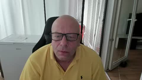 Snapshot of machinegun3dx chatting on 07-19-26, 07:34 Andy online show from 07-19-26, 07:34