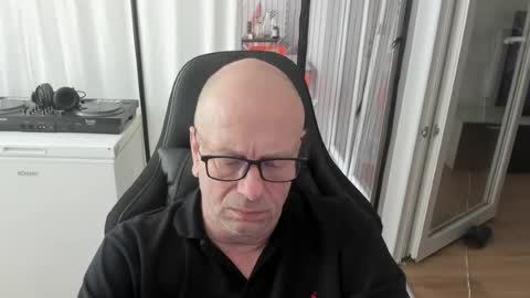 Snapshot of machinegun3dx chatting on 07-20-26, 03:14 Andy online show from 07-20-26, 03:14