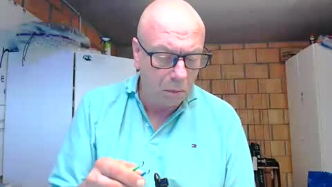 Snapshot of machinegun3dx chatting on 07-25-26, 06:05 Andy online show from 07-25-26, 06:05