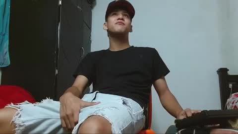 MACHO DOMINANTE online show from 09-15-25, 01:16