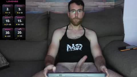 Snapshot of machohiberiko chatting on 10-17-25, 08:55 Jota online show from 10-17-25, 08:55