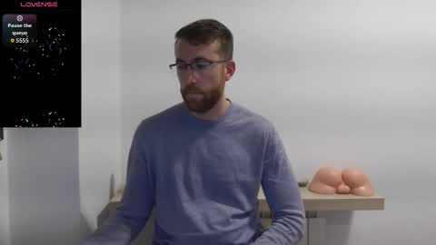 Snapshot of machohiberiko chatting on 11-14-25, 04:06 Jota online show from 11-14-25, 04:06