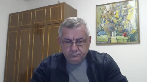 Snapshot of machomale3 chatting on 10-30-25, 09:15 Macho online show from 10-30-25, 09:15