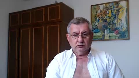 Snapshot of machomale3 chatting on 07-11-26, 01:03 Macho online show from 07-11-26, 01:03
