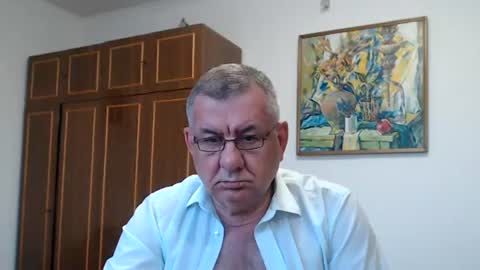 Snapshot of machomale3 chatting on 07-28-26, 05:45 Macho online show from 07-28-26, 05:45