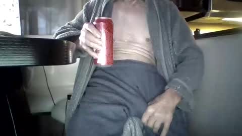 Snapshot of mack1960959307 chatting on 12-28-24, 10:03 Big mack 1 online show from 12-28-24, 10:03