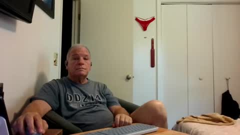 mackdocc001 online show from 07-07-26, 05:39