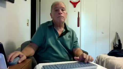 mackdocc001 online show from 07-15-26, 05:18