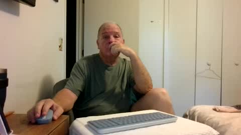 mackdocc001 online show from 07-18-26, 01:04