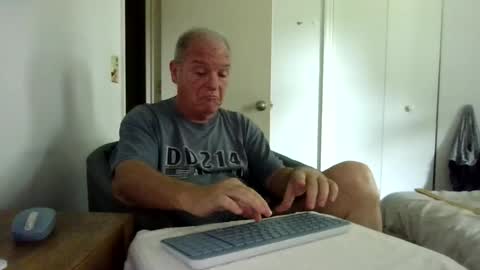 mackdocc001 online show from 07-27-26, 02:57