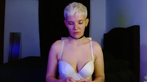 Noah Askew online show from 04-08-26, 05:40