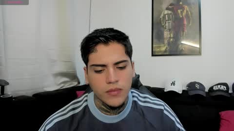 Snapshot of mad_maxxx1 chatting on 10-22-25, 12:05 max online show from 10-22-25, 12:05