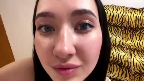 Lilo online show from 04-17-26, 03:09