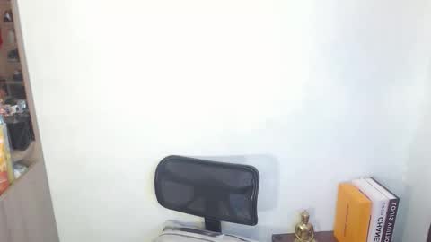 Ivy online show from 03-20-26, 11:59