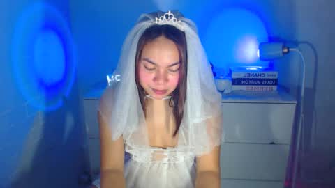 Ivy online show from 07-15-26, 06:51