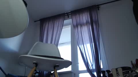 Snapshot of madamekatrina chatting on 10-08-25, 01:20 madamekatrina online show from 10-08-25, 01:20