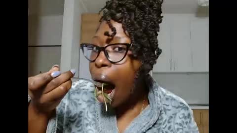 YourMadamIndigo online show from 02-03-26, 04:56