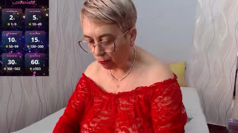 Snapshot of madammargaret chatting on 10-12-25, 08:24 Margaret online show from 10-12-25, 08:24