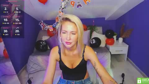 Evelyn online show from 10-24-25, 06:43