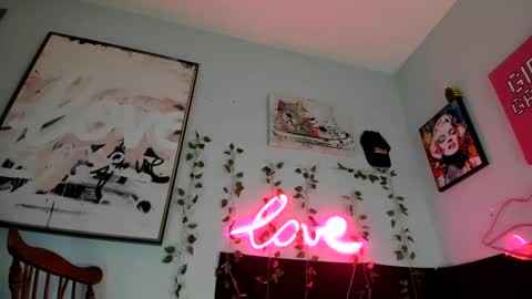 Snapshot of maddi_avalon chatting on 02-26-25, 12:47 Maddi Avalon online show from 02-26-25, 12:47