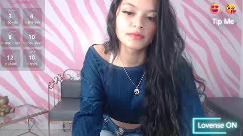 Snapshot of maddie__cute chatting on 09-21-25, 02:08 Maddie Cute online show from 09-21-25, 02:08