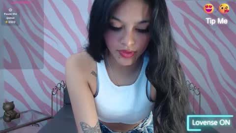 Snapshot of maddie__cute chatting on 09-24-25, 08:12 Maddie Cute online show from 09-24-25, 08:12