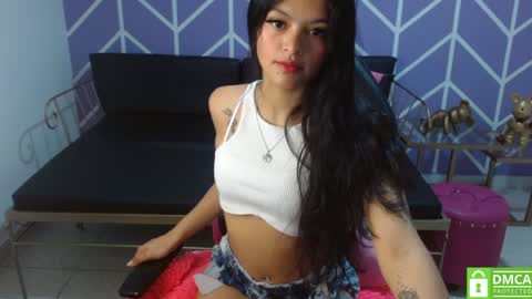 Snapshot of maddie__cute chatting on 09-25-25, 01:37 Maddie Cute online show from 09-25-25, 01:37
