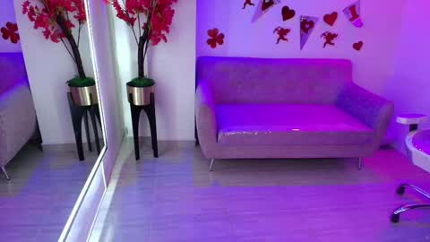 maddie_t18 online show from 02-26-26, 11:31