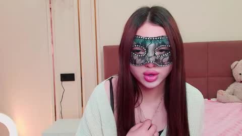 Madelaine online show from 05-13-26, 01:30