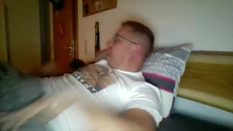 Maddin online show from 11-16-25, 05:18