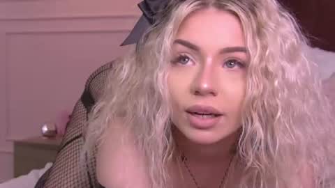 Snapshot of maddisonblush chatting on 07-17-26, 06:42 Maddison online show from 07-17-26, 06:42
