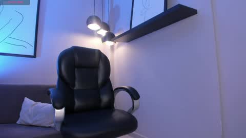 Maddison online show from 04-02-26, 08:28