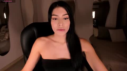 Snapshot of maddisontaylor chatting on 06-19-26, 07:17 Maddison online show from 06-19-26, 07:17